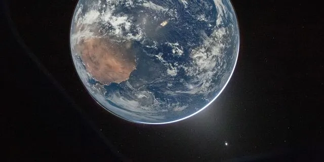 Artemis II: Οι πρώτες εντυπωσιακές εικόνες της Γης από το Διάστημα