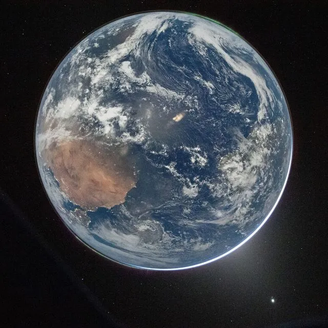 Artemis II: Οι πρώτες εντυπωσιακές εικόνες της Γης από το Διάστημα