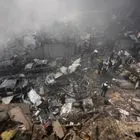 Κάτοικοι συγκεντρώνονται στο σημείο ισραηλινής αεροπορικής επιδρομής στη Βηρυτό του Λιβάνου, Τετάρτη, 8 Απριλίου 2026