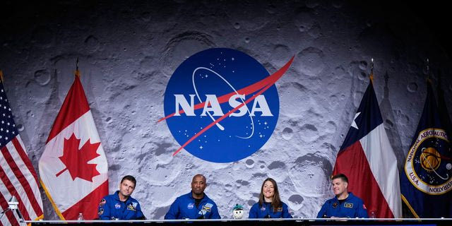 Οι αστροναύτες του Artemis II περιγράφουν την ιστορική αποστολή στη Σελήνη