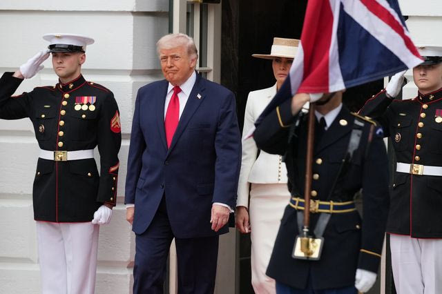 Ο Πρόεδρος Ντόναλντ Τραμπ και η πρώτη κυρία Μελάνια Τραμπ στον Λευκό Οίκο