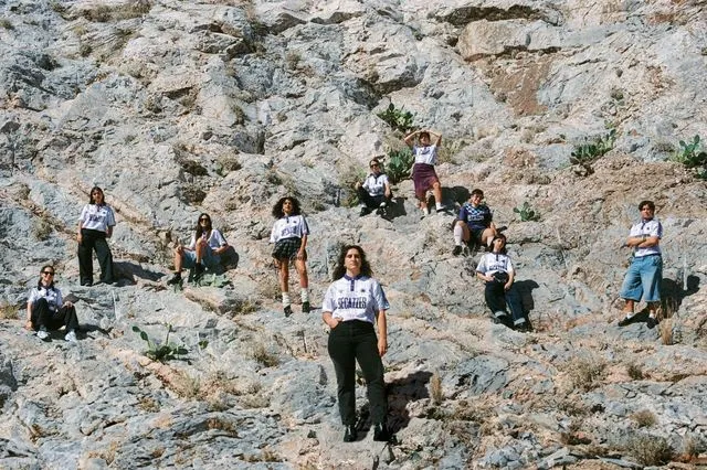 Οι Becazzes F.C. γουστάρουν την μπάλα, όχι τα στερεότυπα