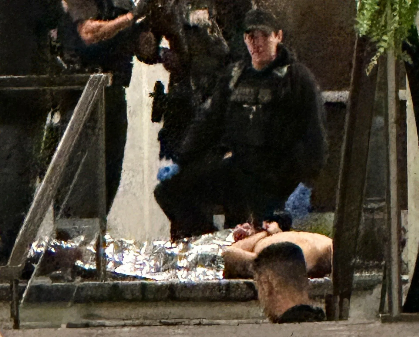 Για απόπειρα δολοφονίας του Τραμπ κατηγορείται ο δράστης της επίθεσης στο Δείπνο