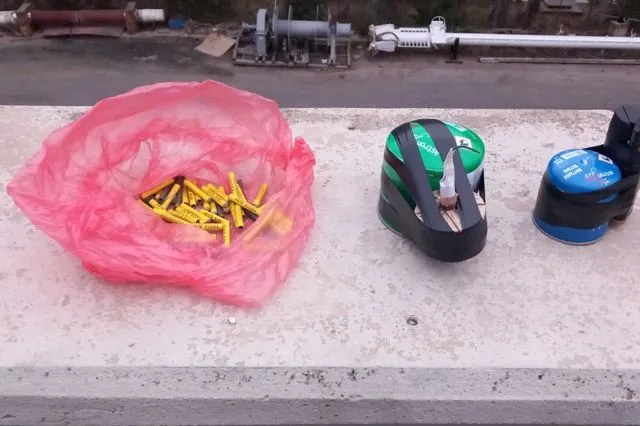 Ανήλικοι πέταξαν κροτίδα σε λεωφορείο στον Πειραιά