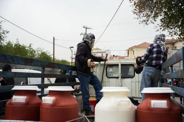 Αφθώδης πυρετός: Οι μοιραίες καθυστερήσεις που στοίχισαν στη Λέσβο