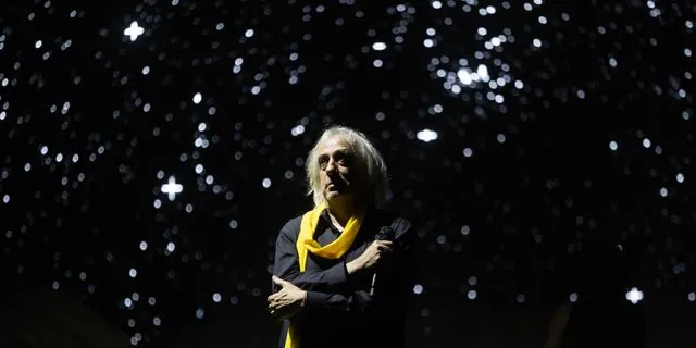 Ο Γιάννης Αγγελάκας