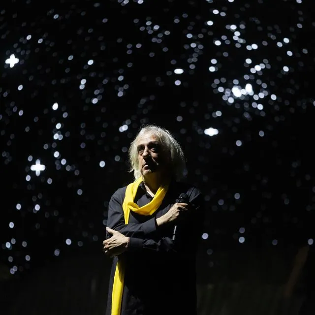 Ο Γιάννης Αγγελάκας