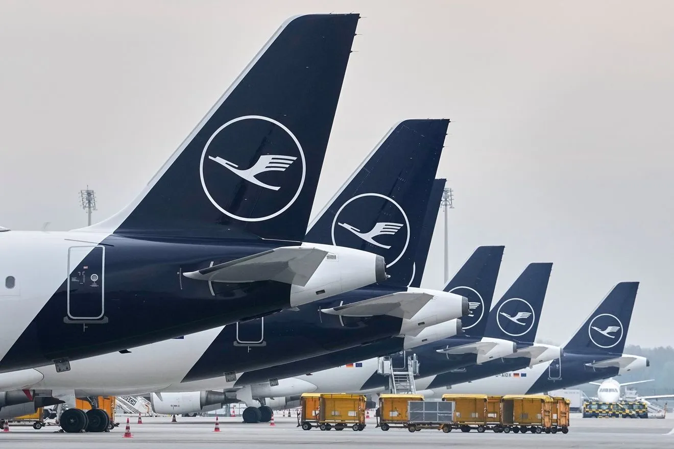 Η Lufthansa μειώνει 20.000 καλοκαιρινές πτήσεις λόγω αύξησης των τιμών των καυσίμων