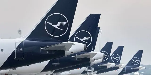 Η Lufthansa μειώνει 20.000 καλοκαιρινές πτήσεις λόγω αύξησης των τιμών των καυσίμων