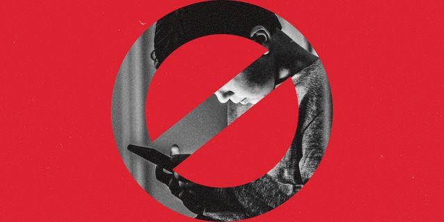 Απαγόρευση ή αυταπάτη; Ο Άδωνις έχει δίκιο για τον κόφτη στα social media