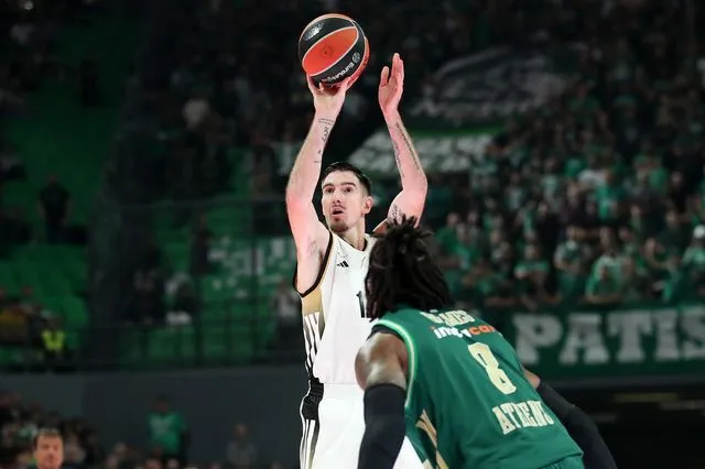 Ο Ντε Κολό προανήγγειλε το τέλος της καριέρας του