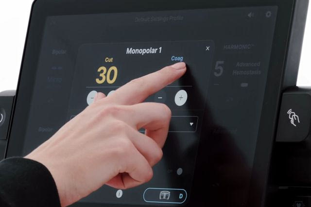 Το DUALTO Energy System είναι το νέο ολοκληρωμένο σύστημα της Johnson & Johnson MedTech, με στόχο την αναβάθμιση του τρόπου παροχής της χειρουργικής ενέργειας