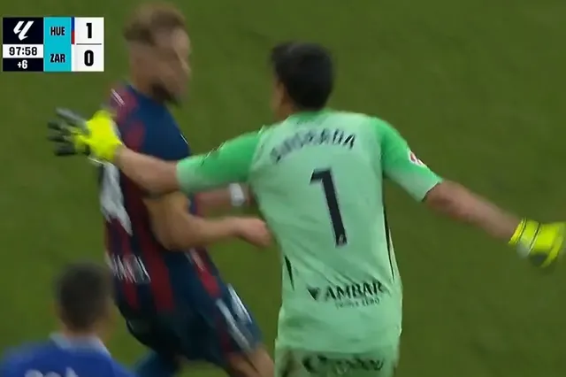 Η ασύλληπτη ποινή που επιβλήθηκε στον Αντράδα για τη μπουνιά σε αντίπαλο στο Ουέσκα-Σαραγόσα