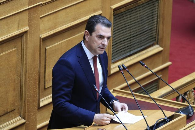 Σκρέκας: “Ζητώ την άρση ασυλίας μου – Η υπόθεση αφορούσε έναν πραγματικό αγρότη”