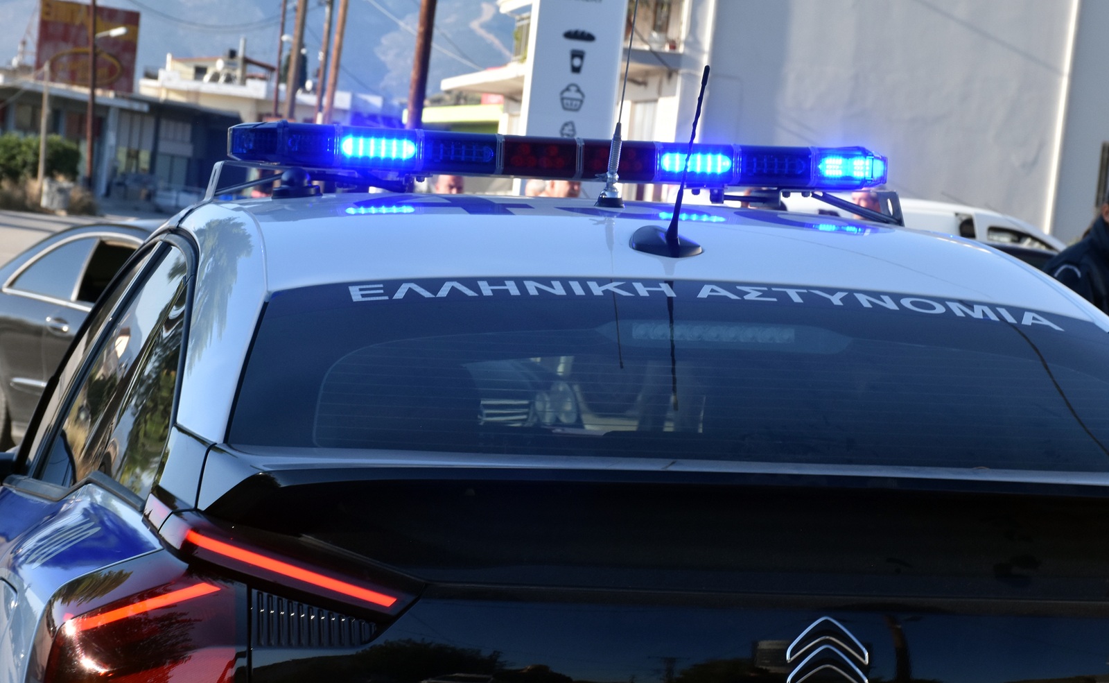 Δύο συλλήψεις Τούρκων στην Αττική για ναρκωτικά και πλαστά έγγραφα