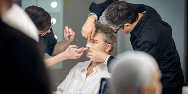 Όσα πρέπει να ξέρετε για την πρεμιέρα – Οι κριτές, οι καλλιτέχνες και φωτογραφίες από τις μεταμορφώσεις