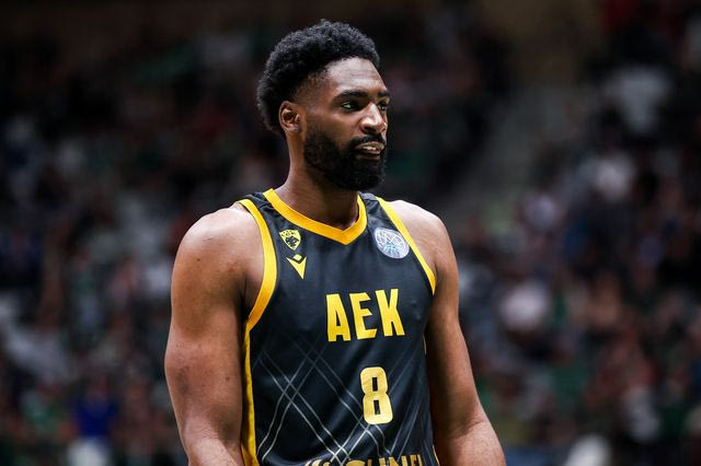 Μπανταλόνα - ΑΕΚ