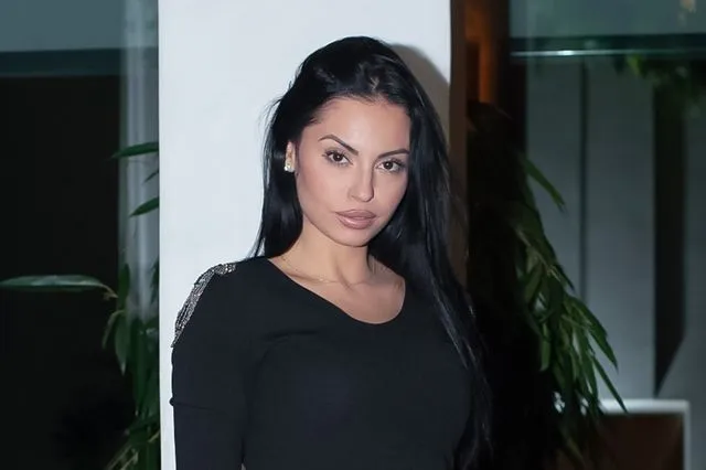 Δήμητρα Αλεξανδράκη: Ξέσπασε για την ασέβεια στην εκκλησία – “Ήταν καφενείο”