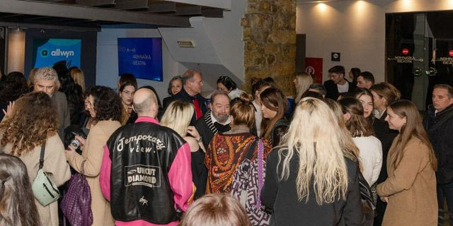 Βραδιά εξομολογήσεων στο θέατρο «Εμπορικόν»