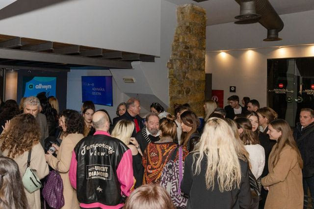 Βραδιά εξομολογήσεων στο θέατρο «Εμπορικόν»