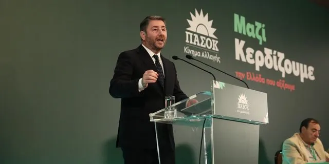 Ο Νίκος Ανδρουλάκης στη συνεδρίαση της Κεντρικής Πολιτικής Επιτροπής του ΠΑΣΟΚ-Κινήματος Αλλαγής