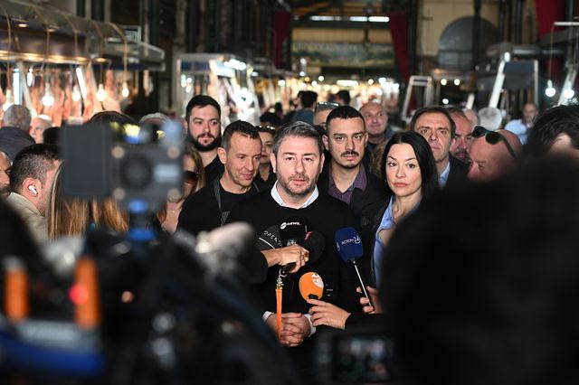 Ανδρουλάκης: Η κυβέρνηση παράγει συνεχώς σκάνδαλα