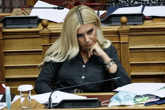 Η Φωτεινή Αραμπατζή