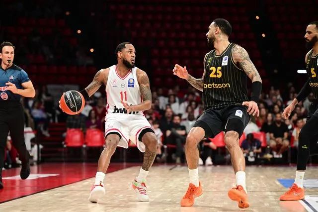 Ολυμπιακός – Άρης Betsson 92-81: Οι ερυθρόλευκοι “γκάζωσαν” στο δεύτερο μέρος