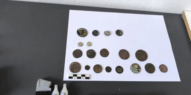 Αρχαιοκάπηλος κατείχε και διέθετε προς πώληση αρχαιότητες μέσω διαδικτύου