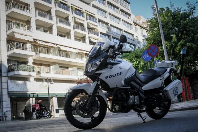 Θεσσαλονίκη: Μεθυσμένος οδηγός επιχείρησε να πατήσει αστυνομικό