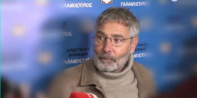Θοδωρής Αθερίδης: Ενοχλήθηκε από ερώτηση δημοσιογράφου και αποχώρησε