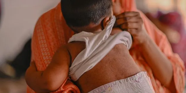 Μπανγκλαντές: Ξεκινά μαζικός εμβολιασμός μετά τον θάνατο 100 παιδιών από ιλαρά