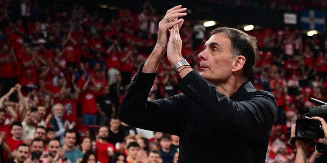 Η ομιλία του Γιώργου Μπαρτζώκα στα αποδυτήρια μετά τη νίκη επί της Μονακό
