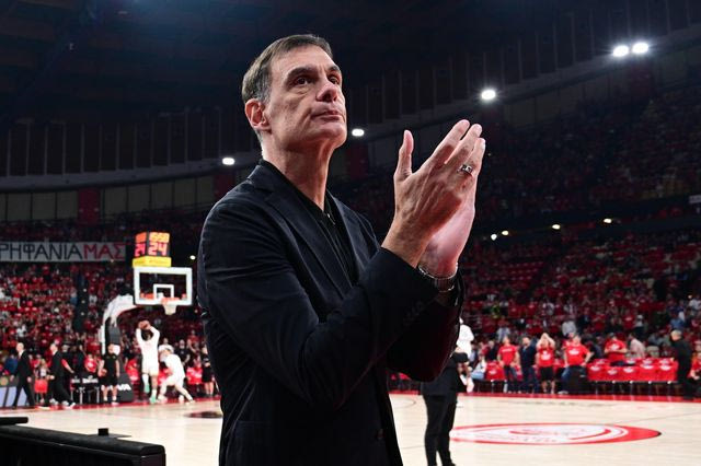 Μπαρτζώκας: “Περιμένουμε ένα πολύ πιο δύσκολο παιχνίδι την Πέμπτη”