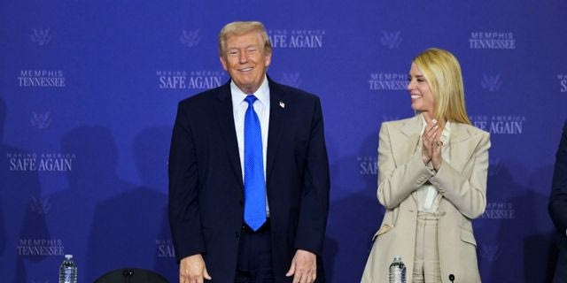 Πώς ο Τραμπ χρησιμοποίησε την Μπόντι ως ανάχωμα για την προστασία του