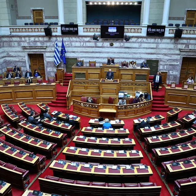 Συζήτηση στην Ολομέλεια της Βουλής - Παρασκευή 3 Απριλίου 2026