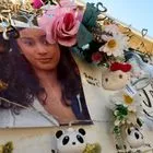 Από “πολλαπλά τραύματα” ο θάνατος της 14χρονης που βρέθηκε στο αυτοκίνητο του ράπερ D4vd