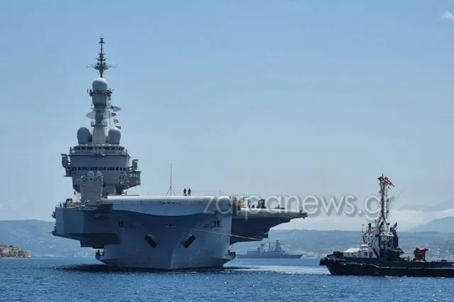 Στο λιμάνι της Σούδας το γαλλικό αεροπλανοφόρο Σαρλ Ντε Γκωλ