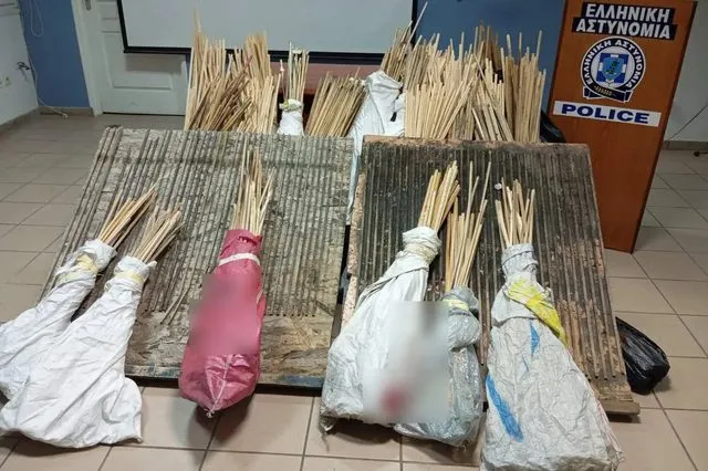 Χίος: Εντοπίστηκαν και κατασχέθηκαν 1.181 αυτοσχέδιες ρουκέτες