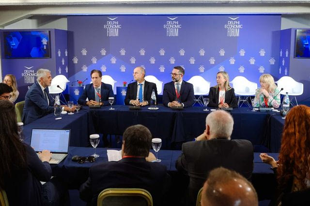 11ο Οικονομικό Φόρουμ των Δελφών: Κρίσιμη συζήτηση για τη λειψυδρία – “Δεν εφησυχάζουμε”