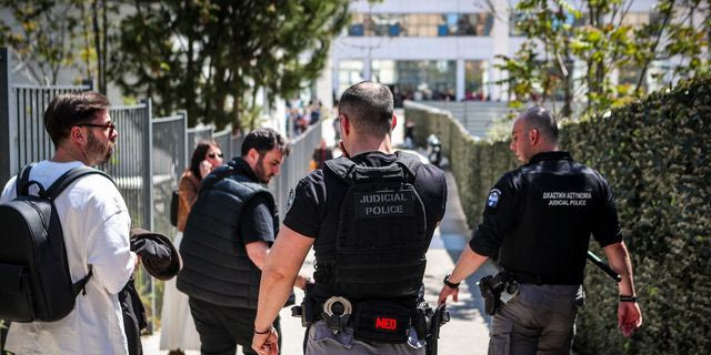 Θέμα στα διεθνή MME ο 89χρονος που άνοιξε πυρ σε ΕΦΚΑ και Εφετείο