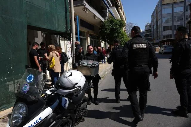 Πυροβολισμοί στον ΕΦΚΑ Κεραμεικού: “Οι υπάλληλοι δεν είχαν δει ξανά τον 89χρονο”