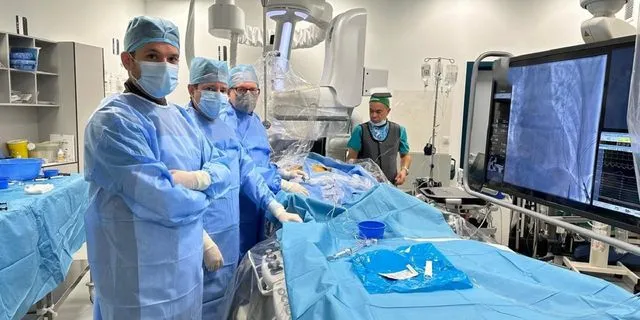 Πρωτοποριακή επέμβαση καρδιάς στην κλινική του ΕΚΠΑ στο νοσοκομείο “ΣΩΤΗΡΙΑ”