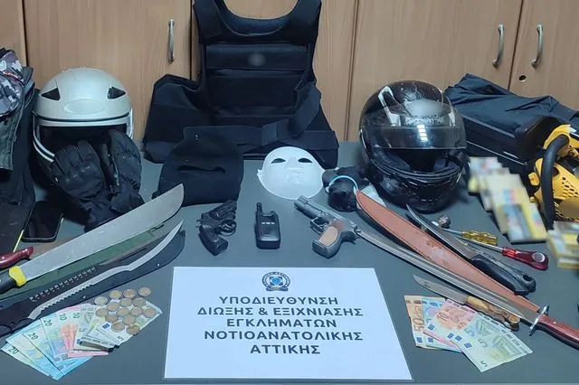 Συμμορία ανηλίκων είχε ρημάξει περίπτερα και πρατήρια στα Νότια Προάστια