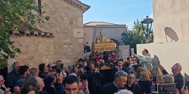 Κατάνυξη στον πρώτο Επιτάφιο στον Προφήτη Ελισσαίο του Ψυρρή