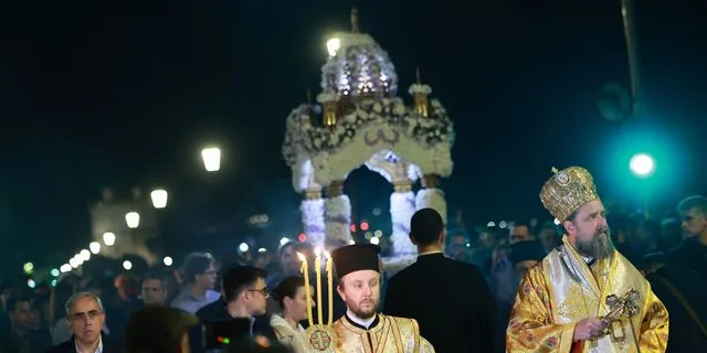 Συνάντηση πέντε Επιταφίων στη Θεσσαλονίκη απόψε – Οι κυκλοφοριακές ρυθμίσεις