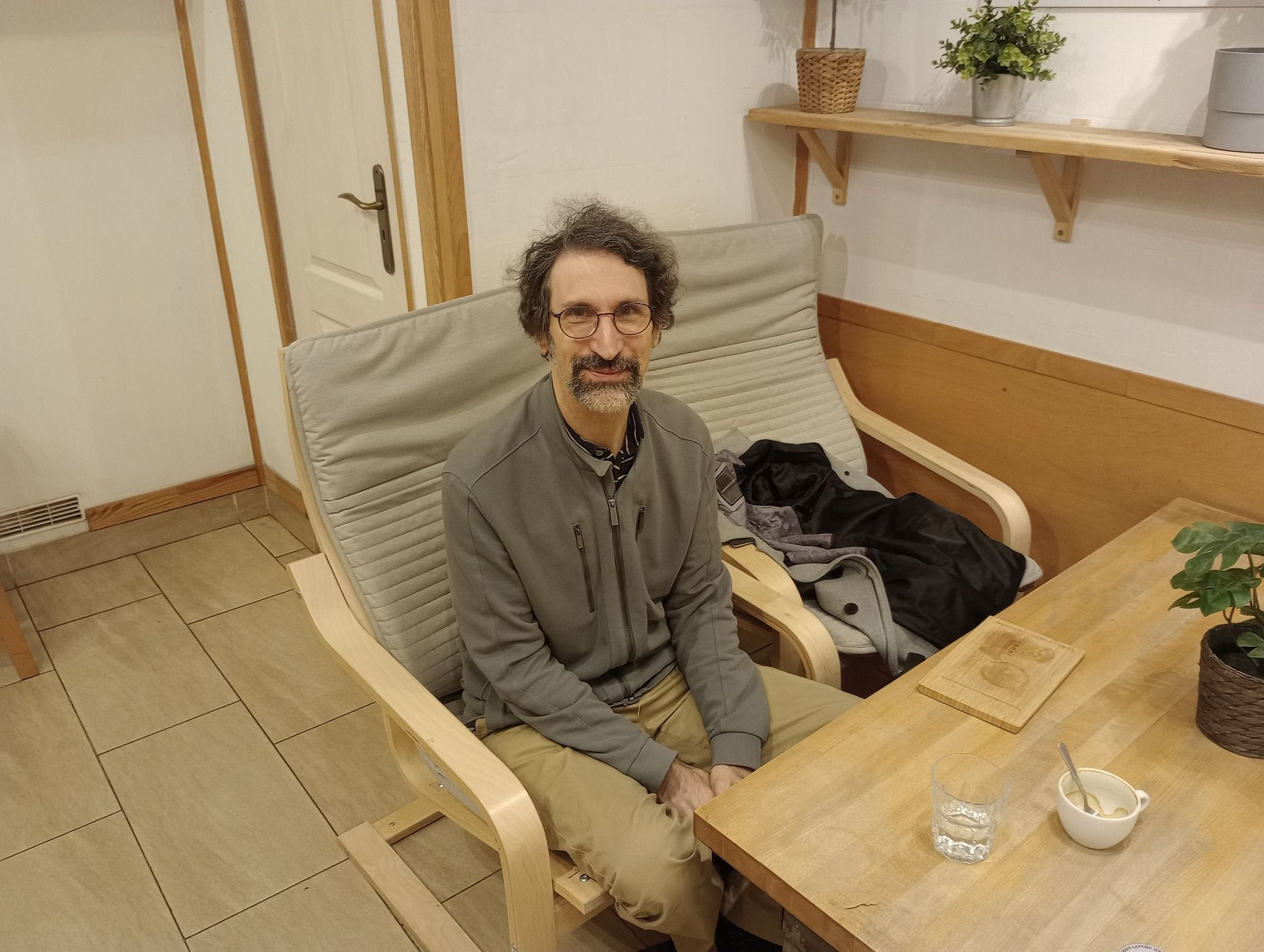 Ο πολιτικής αναλυτής Γκάμπορ Γκιόρι