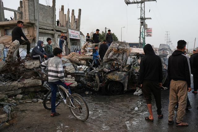 Γάζα: Τουλάχιστον 13 νεκροί από βομβαρδισμούς του Ισραήλ – Ανάμεσά τους και 3 παιδιά