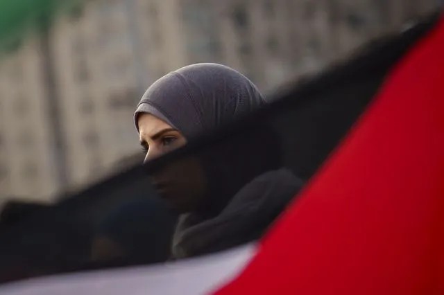 Σοκαριστική έκθεση: Ισραηλινοί χρησιμοποιούν σεξουαλική βία για να διώξουν Παλαιστίνιους από τη Δυτική Όχθη