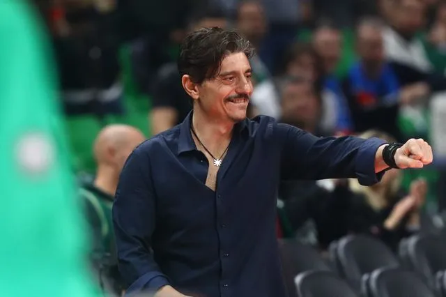 Η ΚΑΕ Ολυμπιακός ζήτησε τον αποκλεισμό του Γιαννακόπουλου και την τιμωρία του Αταμάν